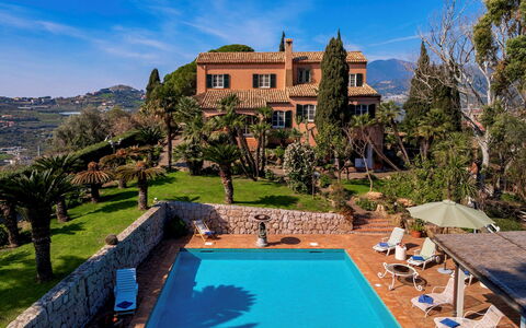 Villa la Cicaliera 10: Blau, Wohngebiet, Schwimmbad, Resort, Menschliche Siedlung, Estate, Eco Hotel, Hazienda, Villa