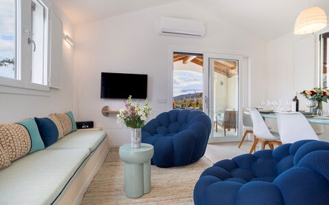 Casa Moros 6: Möbel, Interior Design, Couch, Zuhause, Wohnzimmer, Textil, Flooring, Tabelle, Zimmer, Fussboden