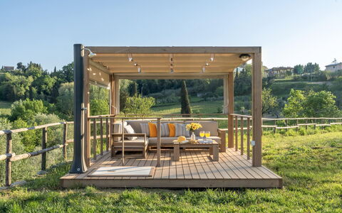 Agriresort Bacaringhe 13: Holz, Möbel, Gartenmöbel, Hartholz, Holzbeize, Deck, Planke, Veranda, Holzboden, Garten