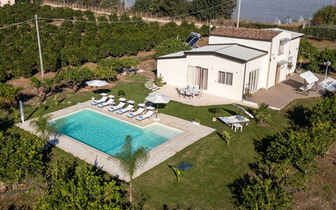 Profumo di Zagara 6+2: Schwimmbad, Wohngebiet, Haus, Resort, Menschliche Siedlung, Estate, Hazienda, Villa, Thermae, Landscaping