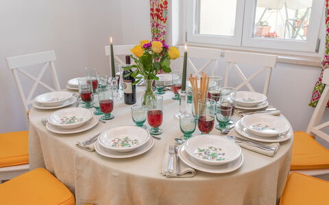 La Collina degli Ulivi 8+2: Möbel, Geschirr, Tabelle, Tischdecke, Servierware, Dishware, Linens, Esszimmer, Textil