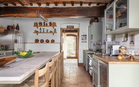 Muricciaglia 14: Möbel, Küche, Interior Design, Flooring, Holz, Countertop, Cabinetry, Zuhause, Fussboden, Decke