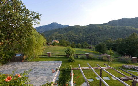 Villa Arbeio 8+6: Bergforms, Berg, Hügel, Natürliche Landschaft, Hochland, Landschaft, Gebirge, Bergstation, Ländliches Gebiet, Senke