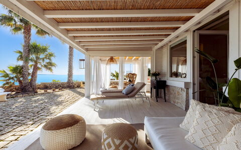 Baia L'Aura 8: Holz, Möbel, Resort, Interior Design, Stuhl, Gartenmöbel, Eco Hotel, Decke, Schatten, Balkon