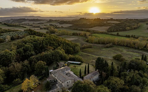 Podere Vernine di Sotto 14: Natur, Landschaft, Einfach, Ländliches Gebiet, Grundstueck, Vogelperspektive, Estate, Dorf, Luftaufnahmen, Feld