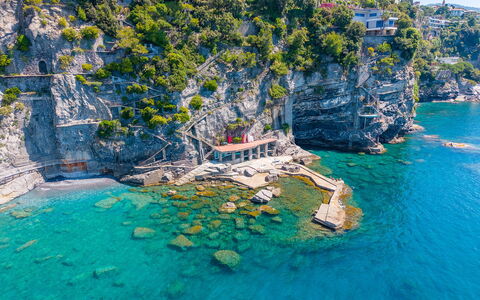 La Scogliera di Sori 5+1: Wasser, Gewässer, Meer, Küste, Küsten Und Ozeanische Forms, Ozean, Touristenattraktion, Strand, Ufer, Bucht