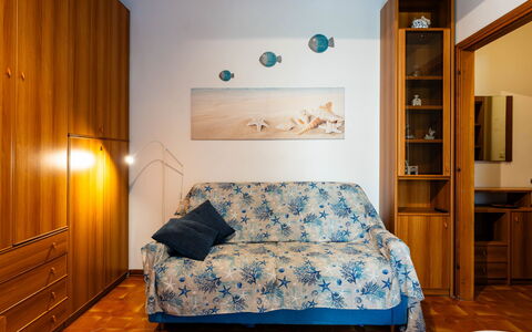 Margherita: Estate, Landscaping, Villa, Hecke, Balkon