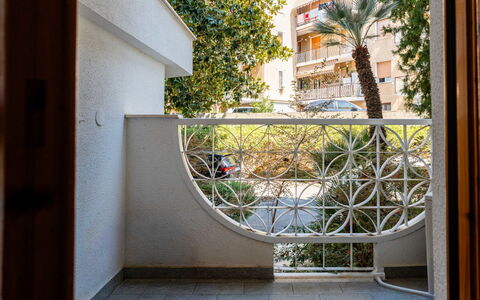 Margherita: Estate, Landscaping, Villa, Hecke, Balkon
