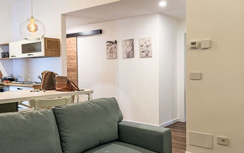 Genzianella Alpine Apartment: Estate, Landscaping, Villa, Hecke, Balkon