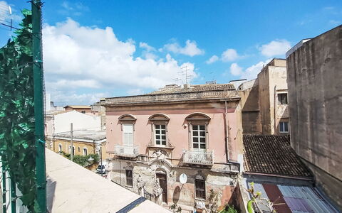 La Casa di Mary: Estate, Landscaping, Villa, Hecke, Balkon