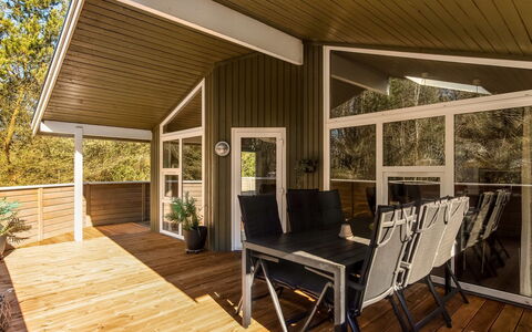 Liina - 3Km from the Sea: Holz, Die Architektur, Zuhause, Veranda, Decke, Hartholz, Tür, Holzbeize, Hütte, Holzboden