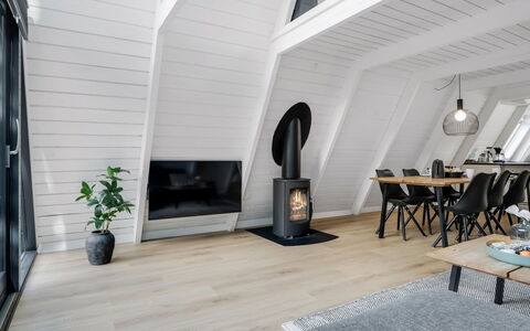 Elida - 18Km to the Fjord: Flooring, Holz, Holzboden, Fussboden, Interior Design, Laminatboden, Decke, Zuhause, Hartholz, Wohnzimmer
