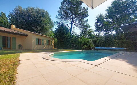 La Jeansarde: Schwimmbad, Verbundwerkstoff, Resort, Schatten, Landscaping, Garten, Hinterhof, Water Feature, Eco Hotel, Garten