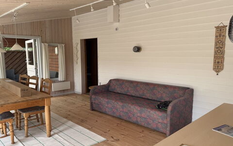 Hedwig - 120M to the Fjord: Flooring, Fussboden, Holz, Möbel, Interior Design, Holzboden, Decke, Zimmer, Hartholz, Holzbeize