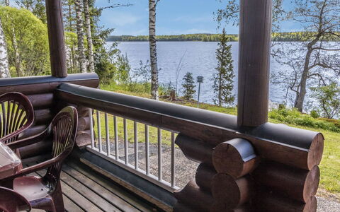 Niinimökki: Holz, Veranda, Hartholz, Deck, Schatten, Geländer, Balkon, Holzbeize, Holzboden, Eco Hotel