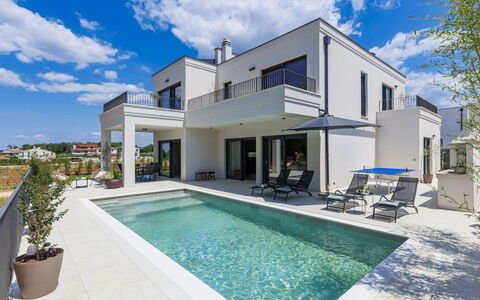 Riata: Blau, Wohngebiet, Zuhause, Schwimmbad, Estate, Villa, Resort, Villa, Balkon, Eco Hotel