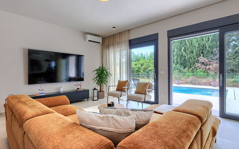 Riata: Möbel, Interior Design, Flooring, Couch, Fussboden, Holz, Decke, Wohnzimmer, Zuhause, Wohnung