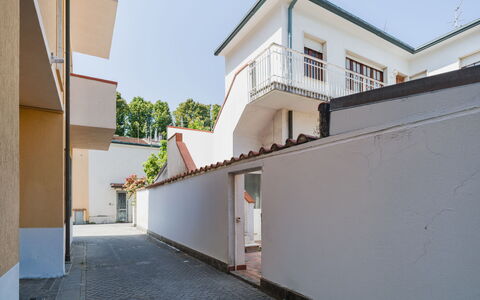 La Casa di Margot: Wand, Wohngebiet, Zuhause, Verbundwerkstoff, Beton, Balkon, Farbe, Gips, Design, Daylighting