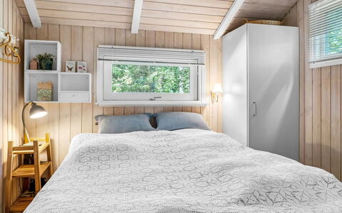 Florida - from the Sea: Holz, Schlafzimmer, Bett, Interior Design, Bettdecke, Bedding, Fussboden, Zuhause, Linens, Zimmer