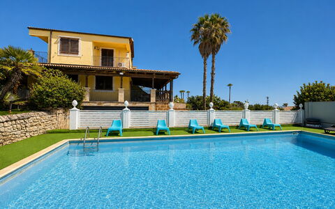 Villa Patrizia: Blau, Schwimmbad, Resort, Eco Hotel, Estate, Schatten, Hazienda, Freizeit, Villa