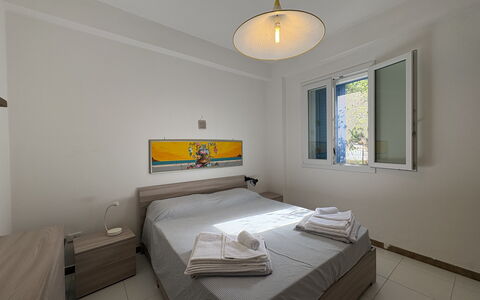 La Casa dei Melograni: Fussboden, Flooring, Interior Design, Wohnung, Decke, Zimmer, Schlafzimmer, Bett, Holzbeize, Hartholz