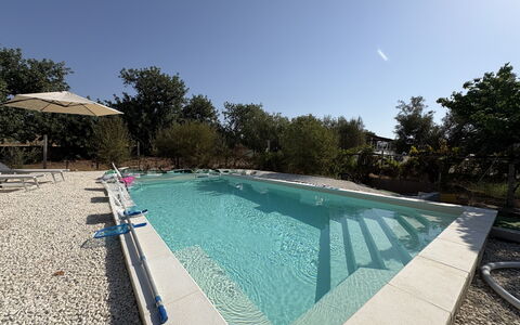 La Casa dei Melograni: Schwimmbad, Verbundwerkstoff, Schatten, Beton, Resort, Design, Landscaping, Hinterhof, Water Feature, Gartenmöbel
