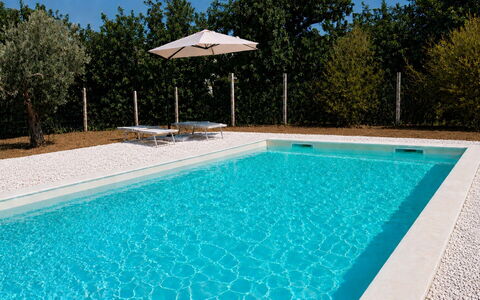 La Casa dei Melograni: Schwimmbad, Blau, Verbundwerkstoff, Resort, Fliese, Water Feature, Thermae, Eco Hotel, Gartenmöbel, Hotel