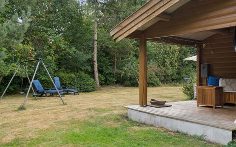 Greta - 1.7Km from the Sea: Holz, Gartenbauten, Hütte, Grundstueck, Schuppen, Schatten, Hinterhof, Garten, Blockhaus, Outdoor Struktur