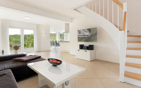 Am Seeufer: Flooring, Interior Design, Fussboden, Holz, Möbel, Zuhause, Holzboden, Beleuchtung, Decke, Wohnzimmer