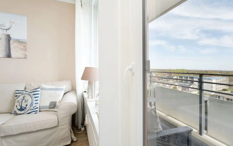 Meeresblick Ankerplatz 84: Interior Design, Wohnung, Möbel, Fussboden, Flooring, Decke, Zuhause, Zimmer, Wohnzimmer, Glas
