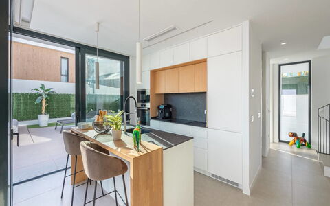 Villa Esencia: Flooring, Interior Design, Holz, Fussboden, Küche, Countertop, Möbel, Decke, Wohnung, Zuhause