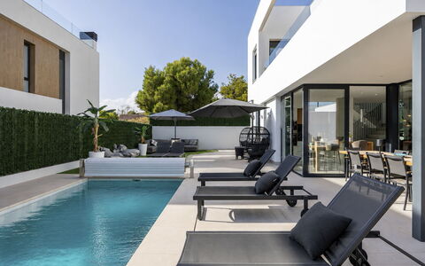 Villa Esencia: Schwimmbad, Resort, Estate, Eco Hotel, Villa, Design, Gartenmöbel, Balkon, Hof