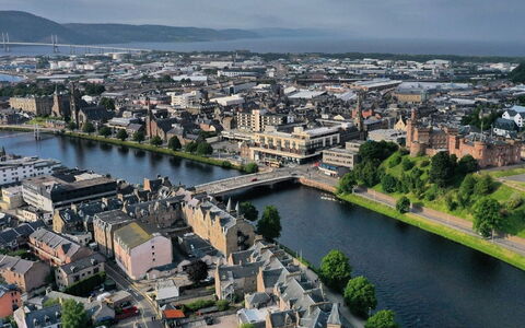 Ballinreich: Wasser, Wasservorräte, Gewässer, Stadt, Wasserweg, Stadtgebiet, Vogelperspektive, Wohngebiet, Landschaft, Kanal