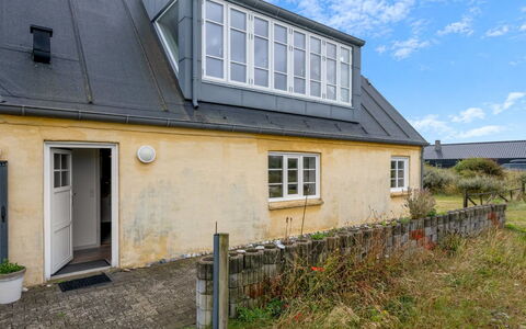 Hellevi - 500M to the Fjord: Dach, Haus, Zuhause, Hütte, Abstellgleis, Schiebefenster, Daylighting, Farbe, Auffahrt