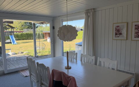 Rəzvan - from the Sea: Holz, Möbel, Stuhl, Hartholz, Holzbeize, Garten, Schatten, Küche & Esszimmer Tisch, Hinterhof, Abstellgleis