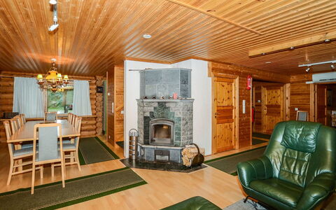 Lieksa 725: Holz, Decke, Interior Design, Möbel, Zuhause, Light Fixture, Deckenventilator, Wohnzimmer, Zimmer, Blockhaus