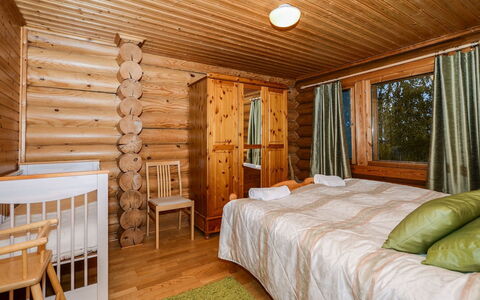 Lieksa 725: Interior Design, Holz, Möbel, Flooring, Fussboden, Decke, Schlafzimmer, Bett, Zimmer, Holzboden