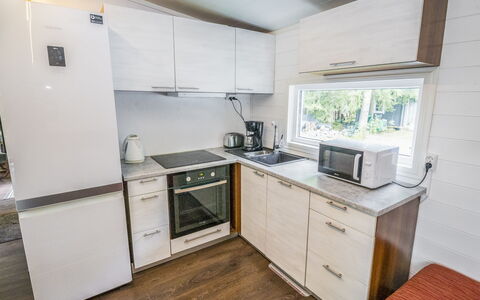 Tuuliranta: Major Appliance, Holzboden, Küche, Hartholz, Countertop, Holzbeize, Sinken, Zapfhahn, Küchengerät, Installation