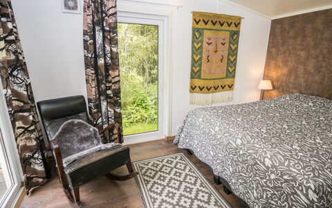 Tuuliranta: Interior Design, Flooring, Fussboden, Möbel, Holz, Schlafzimmer, Bett, Textil, Bettdecke, Zimmer