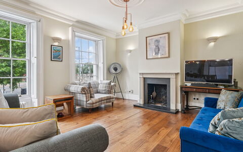 London Kingston 602: Interior Design, Flooring, Fussboden, Zuhause, Möbel, Decke, Wohnzimmer, Formen, Hartholz, Holzboden