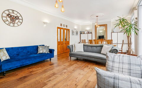 London Kingston 602: Interior Design, Flooring, Möbel, Wand, Fussboden, Couch, Holz, Holzboden, Decke, Wohnzimmer
