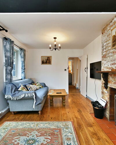 The Old Barn, Hadlow