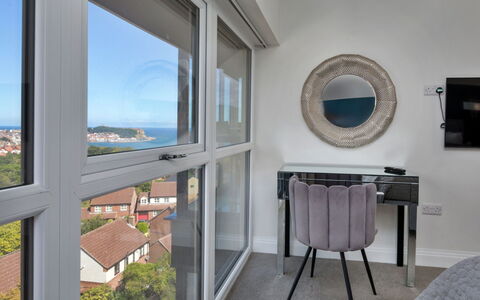 The Penthouse, Scarborough: Interior Design, Fussboden, Flooring, Zimmer, Wohnung, Decke, Möbel, Zuhause, Bett, Schlafzimmer