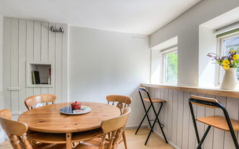 Town End Barn: Möbel, Flooring, Interior Design, Fussboden, Wand, Holz, Tabelle, Küche & Esszimmer Tisch, Stuhl, Esszimmer