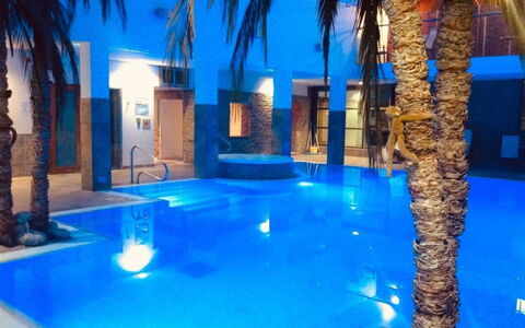 Elizabeth House: Schwimmbad, Resort, Hotel, Eco Hotel, Nacht, Water Feature, Ferienort, Boutique Hotel