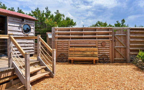 Manderley: Holz, Garten, Holzbeize, Blockhaus, Garten, Zaun, Gartenbauten, Hinterhof, Hartholz, Deck