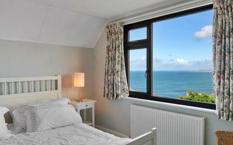 Michel: Möbel, Interior Design, Schlafzimmer, Bett, Fussboden, Zimmer, Bedding, Meer, Linens