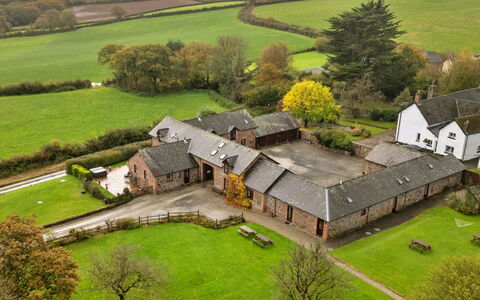 Old Nog Cottage, Stowford: Gras, Haus, Dach, Hütte, Landschaft, Zuhause, Ländliches Gebiet, Einfach, Wohngebiet