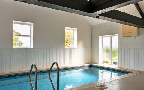 Tarquol Cottage, Stowford: Flooring, Fussboden, Decke, Schwimmbad, Hartholz, Daylighting, Holzbeize, Design, Holzboden, Planke
