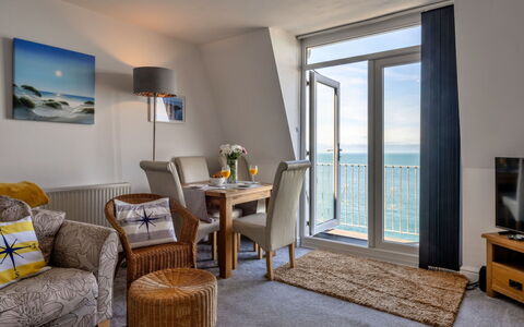 Sea Views Apartment in Ilfracombe: Meer, Ozean, Stuhl, Küste
